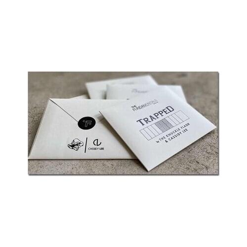 TRAPPED 2.0 (Gimmick and Online Instructions) By The Knuckle Flash Card Magic Tricks Poker Magic Show Close Up Magia Illusions