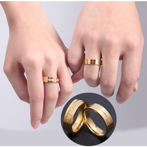 New Fashion Titanium Steel Gold Silver Plated Ring Men Women Inlaid Zircon Diamond Stainless Steel Ring For Couple Jewelry Gift