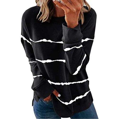 2020 New Women Tshirts Tie-Dye Printed Striped Fashion O-Neck Loose Long-Sleeved Sweatshirt Hem Split Decor Steetwear Casual Top