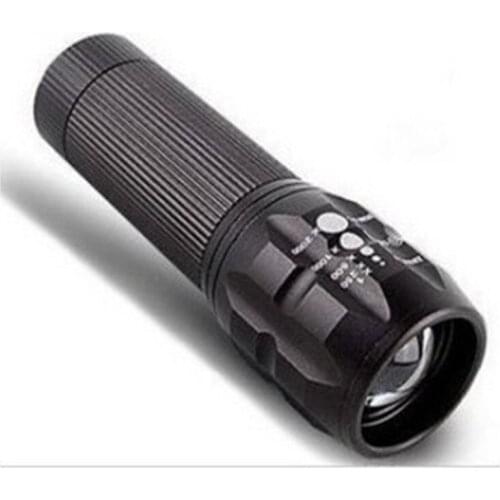 2018 New Outdoor riding strong light LED flashlight Telescopic focusing third gear flashlight