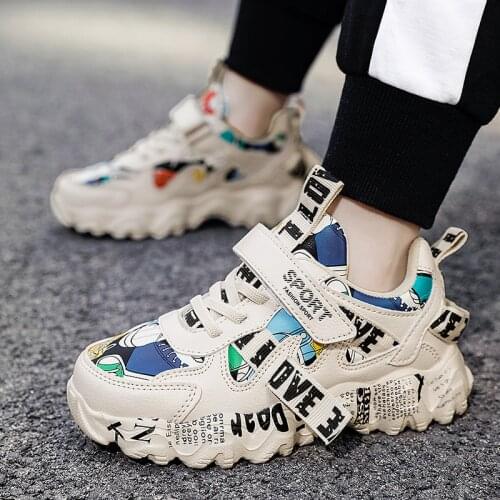 2021 New Kids Sneakers Doodle Cartoon Casual Childrens Shoes Baby Boys Girls Casual Leather Sneakers Lightweight Running Shoes