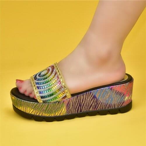 New Arrival Women Summer Slippers Ladies Rhinestone PU Wedges Shoes Female Casual Slingbacks Sandals Comfortable Platform Woman