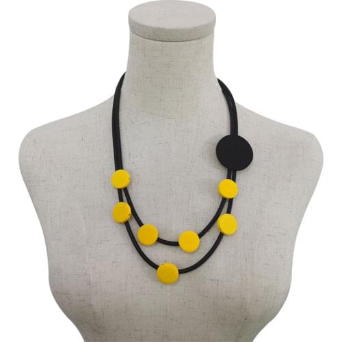 YD&YDBZ Multi Color Round Wooden Short Necklace For Women Punk Style Leather Rope Statement Necklaces Yellow Jewelry Accessories