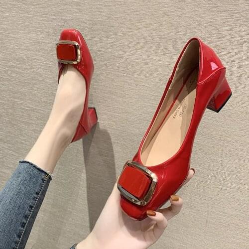 Ol Office Lady Shoes Women Pumps Patent Leather Med Heels Boat Shoes Single Shoes Chunky Heeled Dress Shoes Large Size 8355L