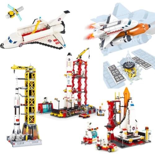 Space Station Saturn V Rocket Building Blocks City Shuttle Launch Center Atellite Astronaut Figure Bricks set Children Toys Gift