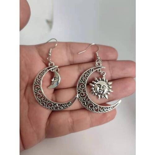 Korean Version Of 2021 Fashion New Earrings Simple Sun God Moon God Asymmetric Exaggerated Earrings Ladies Jewelry