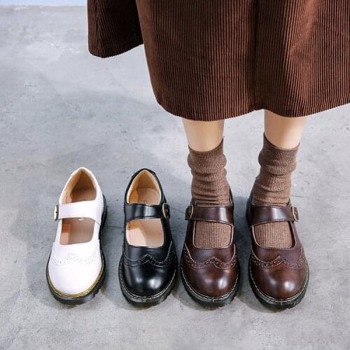 China Mary Jane White Designer Shoes Women Luxury 2021 Flats Footwear Ladies Brogue Comfortable Casual Red Spring Autumn Chinese