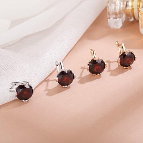 MAIKALE Classic Round Stud Earrings Colorful Cubic Zirconial Gold Earrings for Women Jewelry Fashion Party high quality Gift