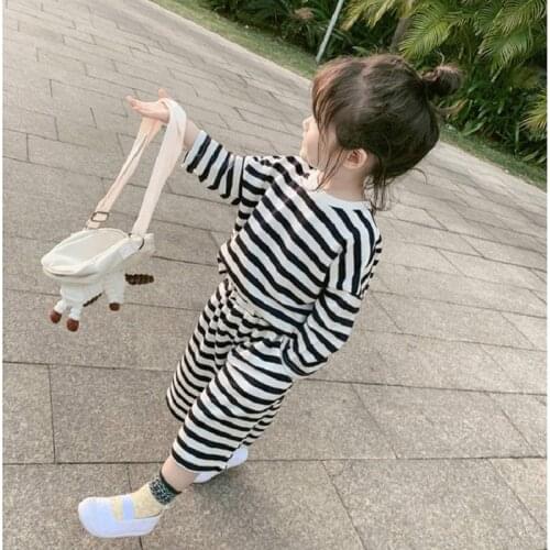 Branded New Girls Autumn Casual Suit Baby Kids Children Stripe Clothing Set Including Top+Pant 2pcs