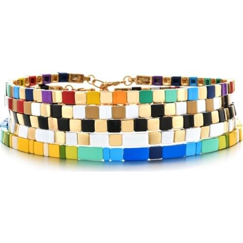 Boho Style Short Colorful Rainbow Beaded Necklace Choker Simple Bohemian Necklace for Women Clavicle Necklace Jewelry