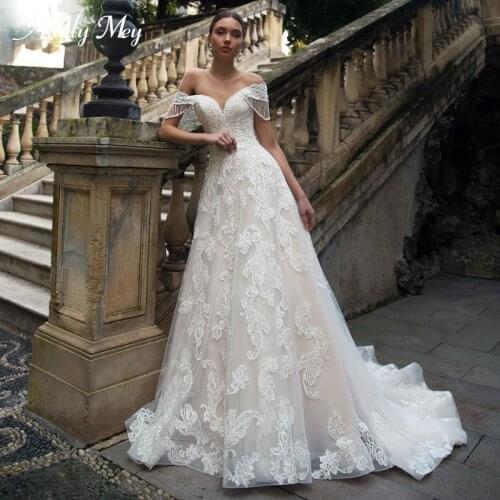 Adoly Luxury Sweethert Neck Beaded Lace Up Bride A-Line Wedding Dress 2020 Gorgeous Appliques Court Train Princess Wedding Gown