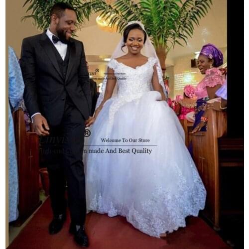 White Ball Gown Wedding Dresses cap sleeve 2021 beading Gorgeous Lace V-Neck royal Train Plus Size Bridal Gowns Robe De Mariage