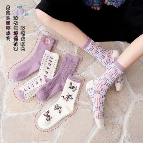Womens socks Japan and South Korea striped flowers thickened plus velvet floor socks warm autumn and winter cute cotton socks