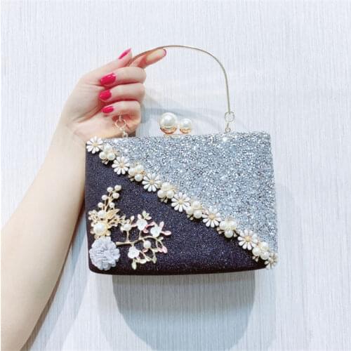 New Shining Handbags Female Pearls Patchwork Scrub Evening Bags Women Luxury Metal Flower Wedding Clutch Purse Black MN1383
