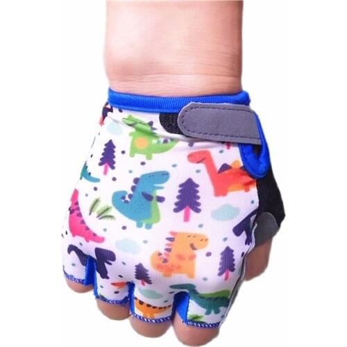 New Children Sports Half Finger Gloves For Roller Skating, Outdoor Bicycle And Sunscreen, Stretch Gloves With Wolf Pattern