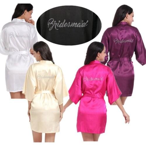 Wholesale Bridesmaid Letter Rhinestones Women Kimino Bride Short Satin Robes for Wedding Party Dressing Gown T9