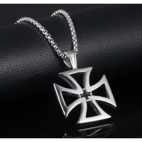 Vintage Hollow Knights Templar Cross Pendant Necklace For Men Boy Maltese Iron Cross Fashion Stainless Steel Male Jewelry