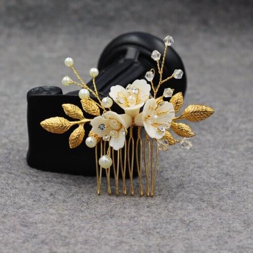 Elegant Sweetheart Women Golden Alloy Leaf Soft Ceramics Pearl Rhinestone Flower Headdress with Comb for Wedding Perform HP097