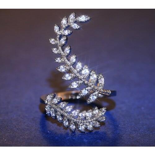 BAOSHINA New Fashion Leaf Opening Ring for Women Wedding Party Delicate Finger Ring Cubic Zirconia Adjustable Ring Jewely