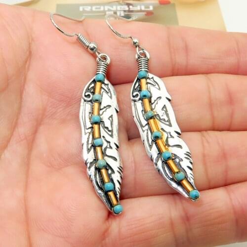 Fashion Unique Natural Turquoises Feather Drop Earring Vintage Green Stone Dangle Earrings for Women Boho Jewelry 2021