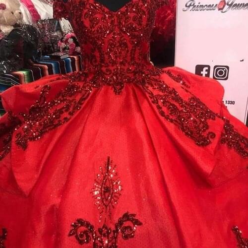 Red Sparkly Quinceanera Prom Dresses 2021 Off Shoulder Lace Applique Sequins Ball Gown Tulle Party Sweet 16 Dress Quinceañera