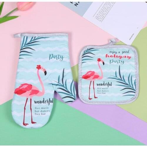 2PCS 1 Set Cotton Fashion Flamingo Kitchen Pad Cooking Microwave Baking BBQ Oven Potholders Oven Mitts Kitchen Gloves Mitts