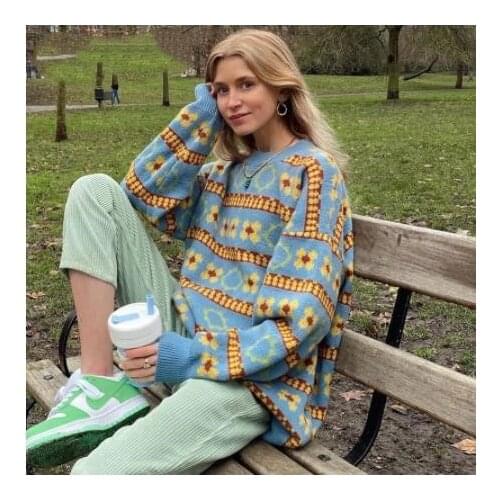 Girls Long-Sleeved Oversized Sweater Knit Autumn And Winter Ladies Two-Color Plaid Round Neck Loose Knit Top Casual Sweater