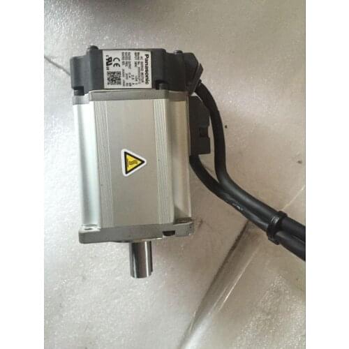 R88M-K40030H-S2-Z SERVO MOTOR , used in good condition . 80% appearance new , good working , free shipping