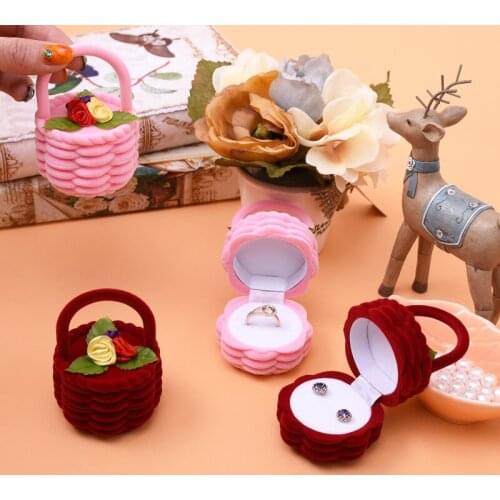 1pcs 5.8 * 8.5cm Lovely Flannel Cartoon Basket Flocking Plastic Necklace Earrings Jewelry Display Gift Packaging Box