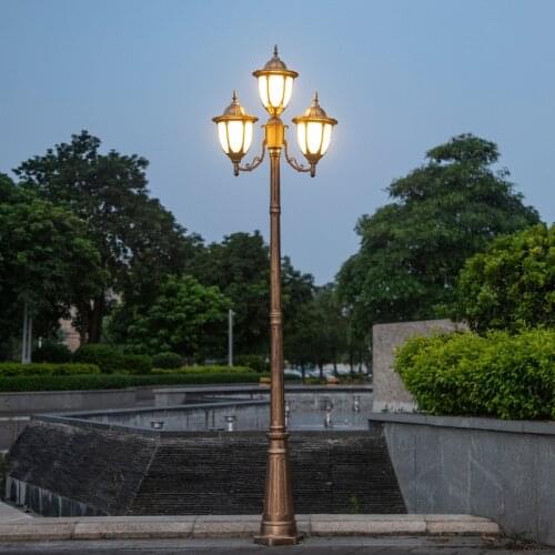 Europe courtyard street lamp outdoor waterproof lawn lamp Retro villa park garden lamp landscape lighting