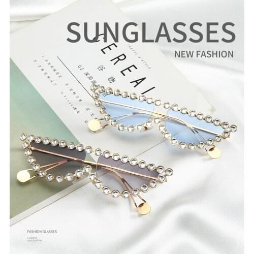 New Trendy Cat Eye Sunglasses Women Fashion Luxury Diamond Sun Glasses Ladies Shades Triangle Vintage Eyewear UV400 DS006