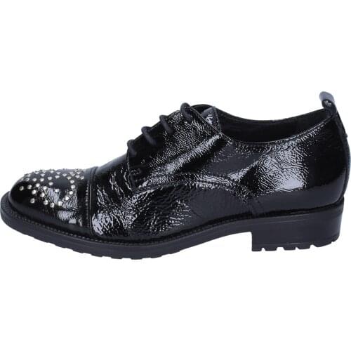 CARMENS classic woman paint black