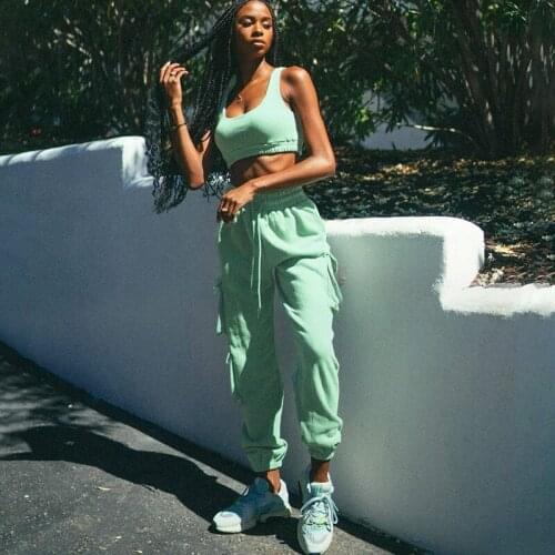 Women Two Pieces Set Cropped Tank Workout Camisole and Sudadera Cargo Pants Tracksuit Streetwear Casual Matching Set Activewear