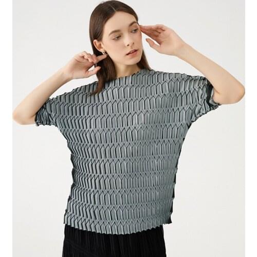 Super Stretch T-Shirts For Women Plus Size Summer 2021 New Hand-Made Pleated Round Neck Batwing Sleeves Solid Color Loose Tops