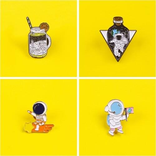 Astronaut Brooch Space Metal Badges On Clothes Accessories Lapel Pin Bags Badge Gifts Paired Jewelry Enamel Pins Anime Icons