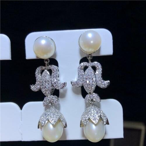 1.5'' Natural White Pearl Earrings