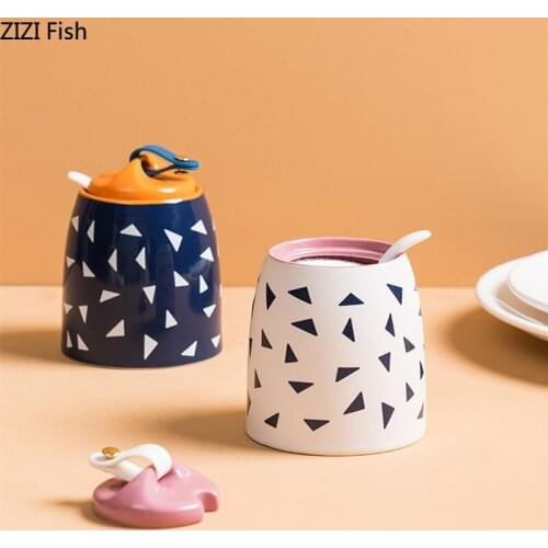 Ceramic Seasoning Tools Spice Set Sugar Condiment Storage Tank Salt and Pepper Shakers Creative Home Kitchen Condiment Organizer