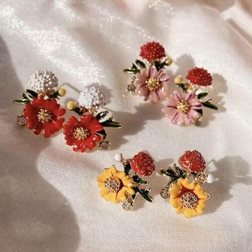 Vintage Rainbow Enamel Flower Earrings for Women 2020 Rhinestone Gold Color Alloy Multi Dasies Stud Earrings Statement Jewelry