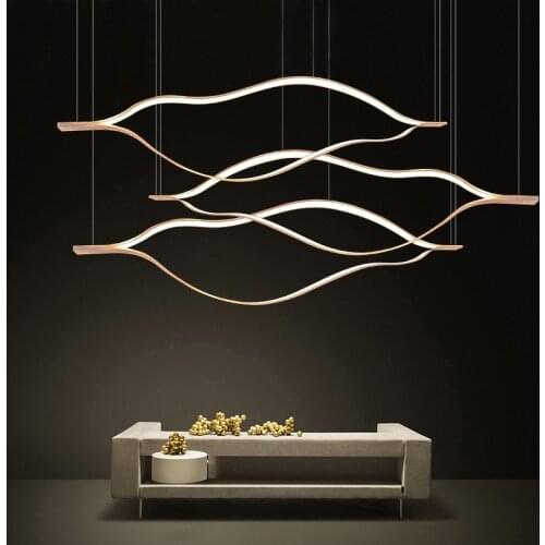 Postmodern creative simple aluminum lips restaurant chandelier light luxury living room bar club decoration model room lamp