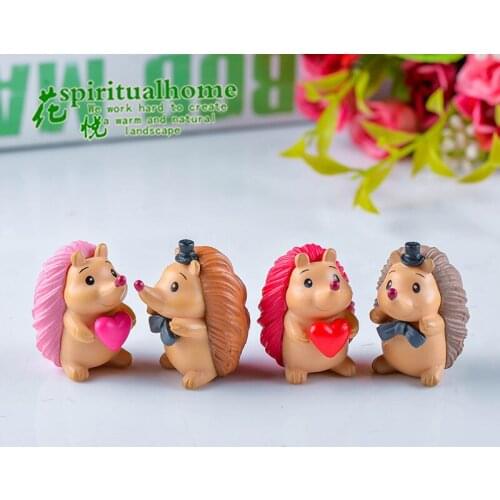 2pcs Resin Animal Miniature Cute Hedgehog Micro Tiny Figurines For Garden Home Desk Ornaments Crafts Accessories Kids Toys Gift