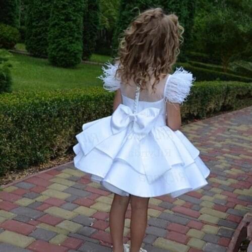 White Elegant Knee Length Flower Girl Dresses for Wedding Feather Pearls Baby Birthday Party Gowns