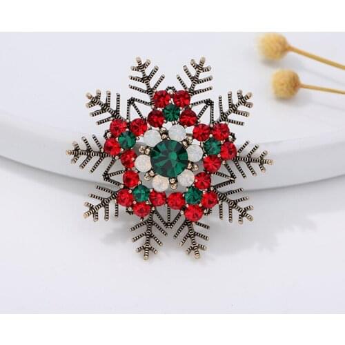 LW8 2PCSFashion Christmas Boots Brooch Santa Claus Shoes Carriage Rhinestone Brooch Jewelry for Christmas Color Stone Brooch