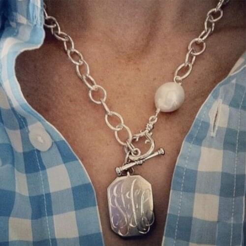 New Geometric Pendant Womens Necklace Hip Hop Punk Jewelry Thick Chain Fashion Clavicle Chain Religious Rune Amulet Accessories