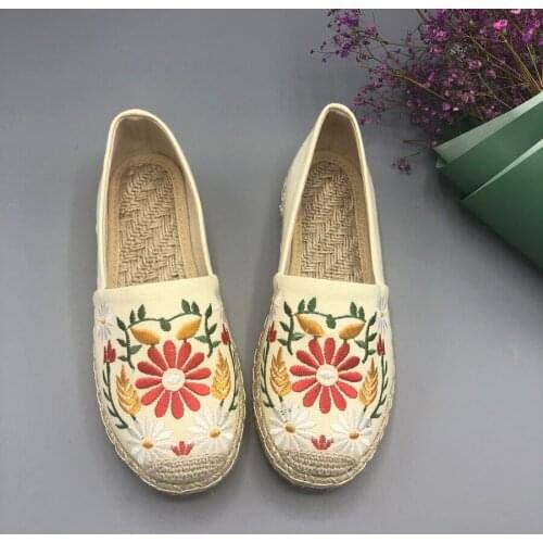 Ladies Flat Shoes 2021 Spring Women National Style Womens Shoes Flat Shallow Breathable Fisherman Shoes Straw Shoes