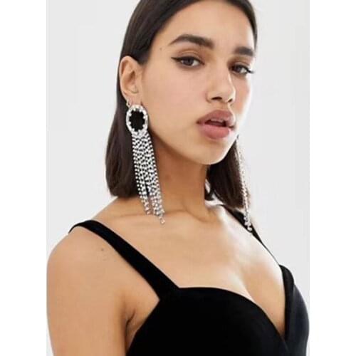 New Super Flash Alloy Inlaid Rhinestone Earrings Exaggerated Long Claw Chain Tassel Earrings