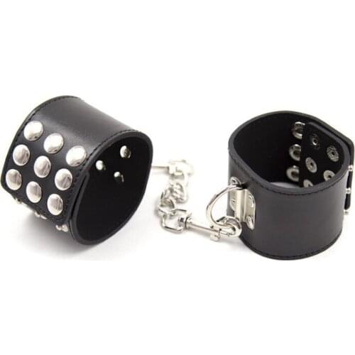 Sex Toys Bond Handcuffs Bond Leather Belt Nail Dark Buckle Belt Nail Iron Chain Bondage Tied Hands