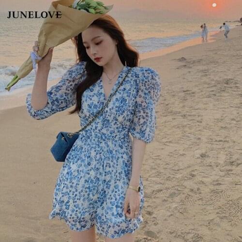 JuneLove Vintage Floral Dress Women Elegant Chiffon Korean Party Dress Puff Sleeve V Neck Dress Casual Women Holiday Beach Dress