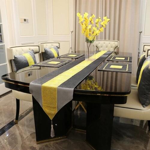 1pc Luxury Diamond Table Runner Gray Velvet Place Mat Pillowcase Wedding Decoration Party Favor Elegant Tassel Table Runners