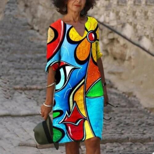 2021 New Woman Vintage Floral Print Dress Summer Fashion Slim V-Neck Half Sleeve Midi Dresses Female Elegant A-Line Beach Dress