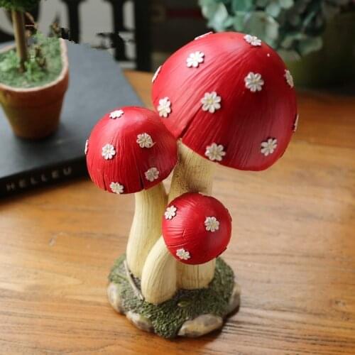 Garden Deocraiton Resin Mushroom Red Plug Outdoor